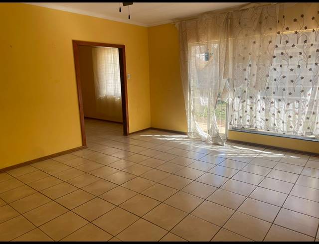 3 BEDROOM HOUSE FOR SALE IN BIRCH ACRES
